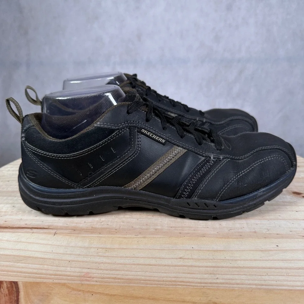 Skechers Handcrafted Sneakers Mens 9 Black Brown Good Leather Casual Rugged